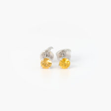 YS4_WG_9 18k Gold Yellow Sapphire Stud Earrings